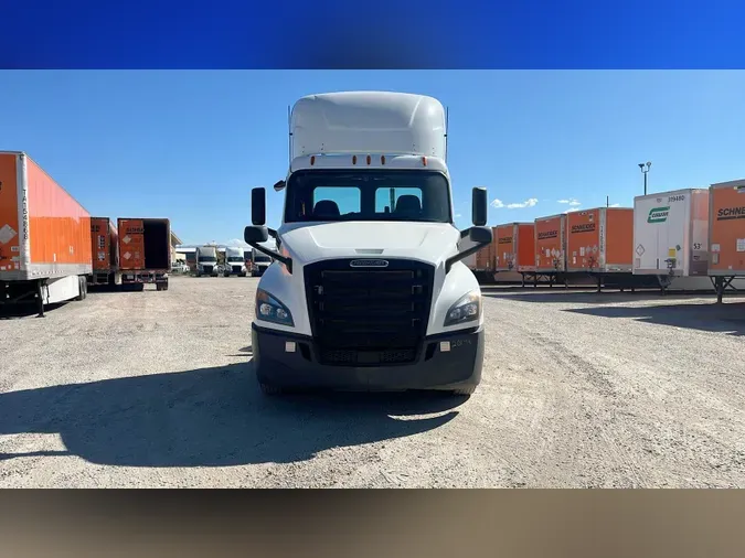 2020 Freightliner Cascadia 126c2b4221b912e62d02138037b3d0f2156