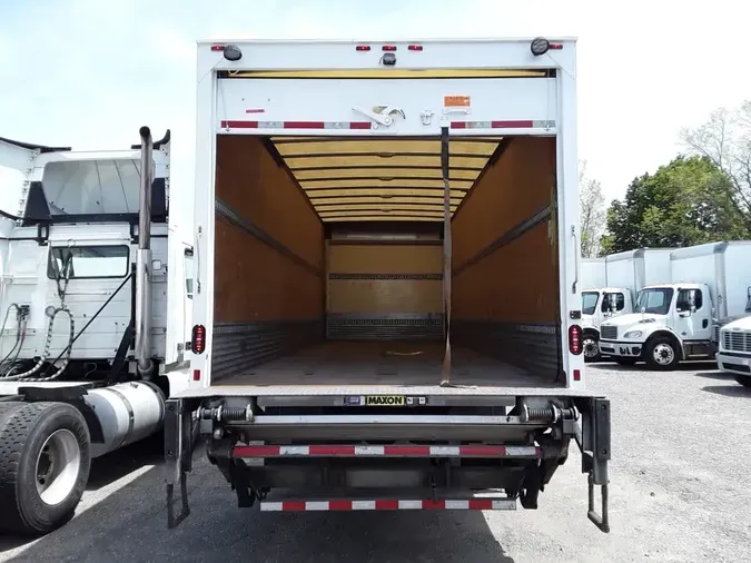 2019 FREIGHTLINER M2 106