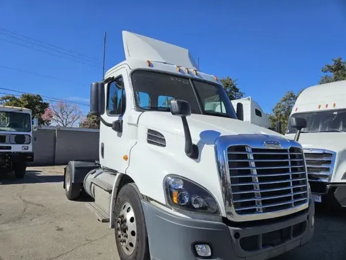 2018 FREIGHTLINER/MERCEDES CASCADIA 113c2b75127f1bbf3c2abf65a45c6a8be4d