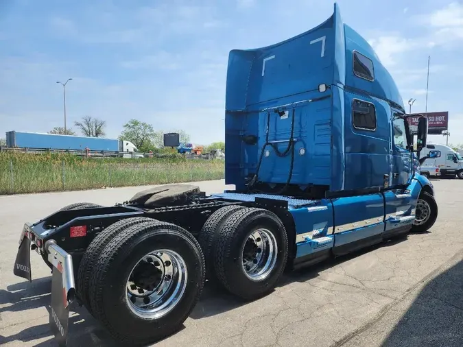 2024 VOLVO VNL64T860