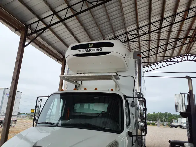 2017 FREIGHTLINER/MERCEDES M2 106