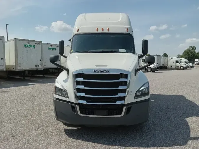 2020 Freightliner T12664ST