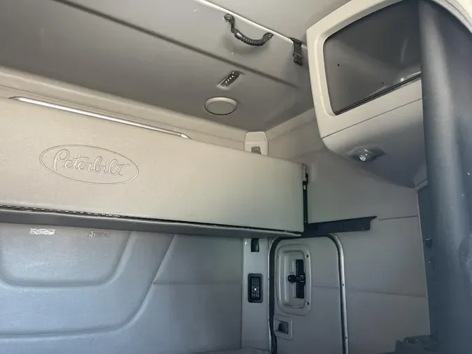 2020 Peterbilt 579