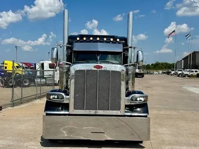 2023 Peterbilt 389