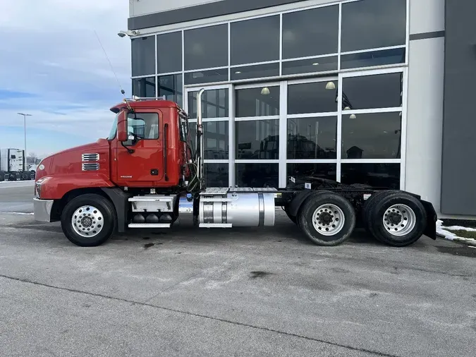 2019 MACK AN64T