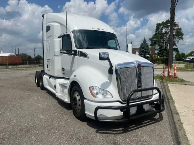 2022 Kenworth T680