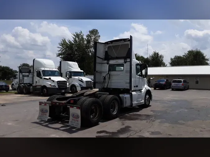 2019 Volvo VNL300c2d1f5cd974c365b2e67d7ad9c254603