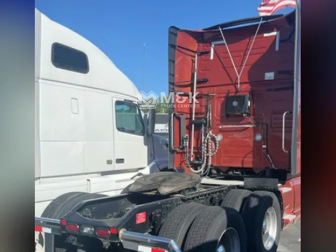 2024 VOLVO VNL64T760