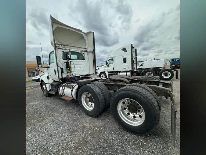 2019 NAVISTAR INTERNATIONAL LT625 DAYCAB T/A