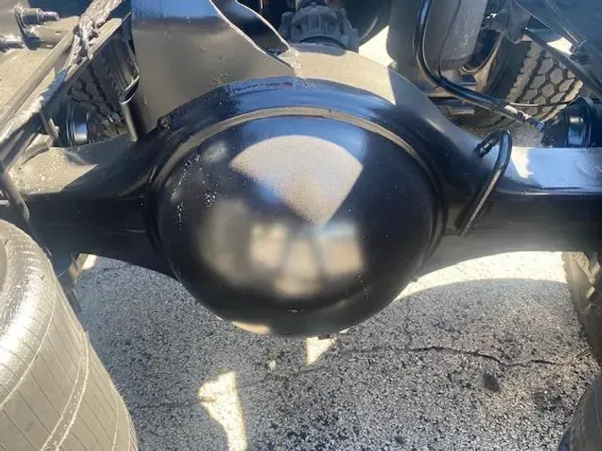 2023 Volvo VNR64T300c2d57d531eac445a249bd8acb5e3474a