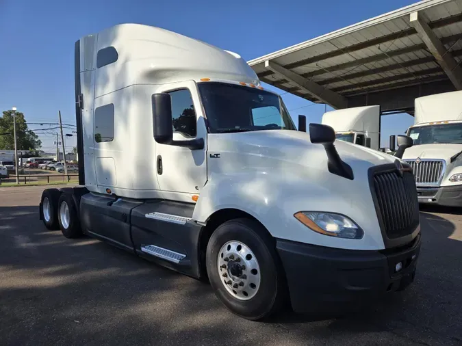 2022 International LT625c2d7772dc6e084a0879b8e5ae136c641