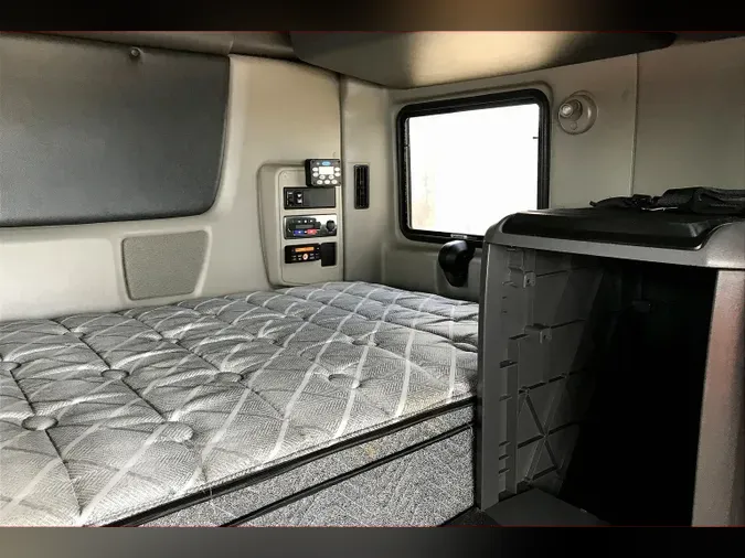 2021 INT LT625 6x4