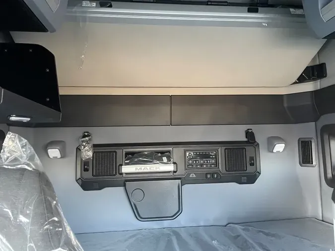 2026 MACK Pioneer 64" Mid Roof Sle