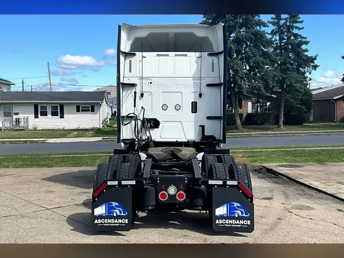 2022 INT LT625 6x4