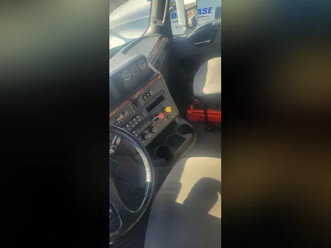 2021 International LT625