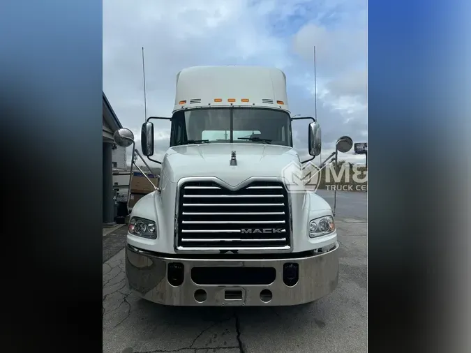 2016 MACK CXU613