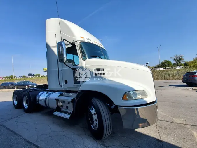 2014 MACK CXU613