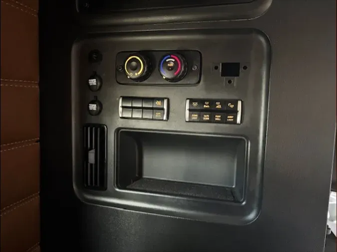 2023 Freightliner Cascadia 126