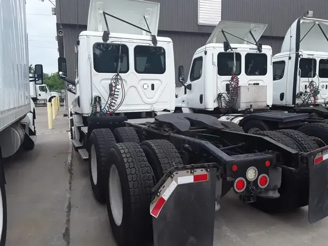 2020 FREIGHTLINER NEW CASCADIA PX12664
