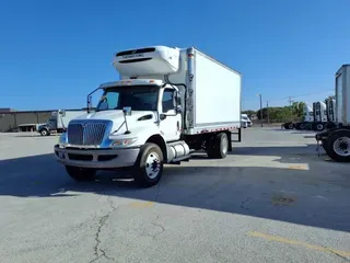 2020 NAVISTAR INTERNATIONAL MV607 (4X2)