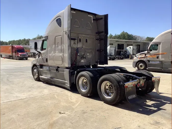 2024 Freightliner Cascadia