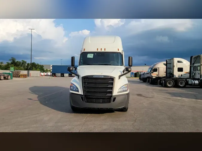 2021 Freightliner Cascadia