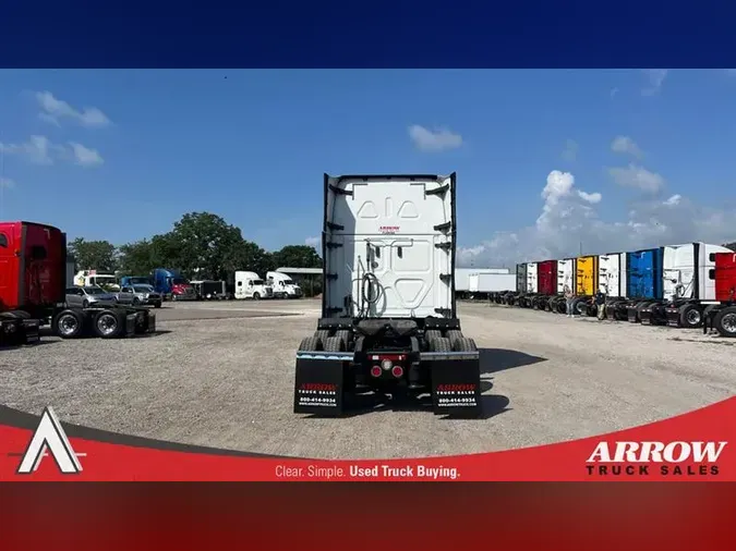 2020 FREIGHTLINER CA126