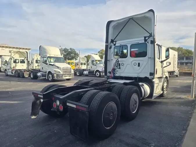 2019 FREIGHTLINER/MERCEDES NEW CASCADIA PX12664