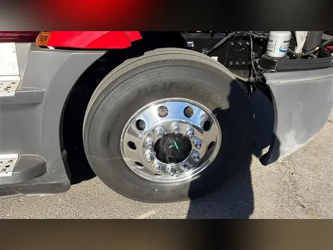 2022 FREIGHTLINER CA126