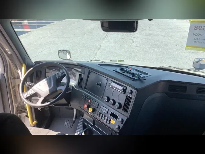 2024 Freightliner Cascadia 126