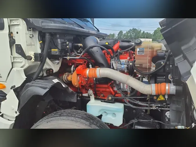 2020 NAVISTAR INTERNATIONAL LT625 DAYCAB T/A