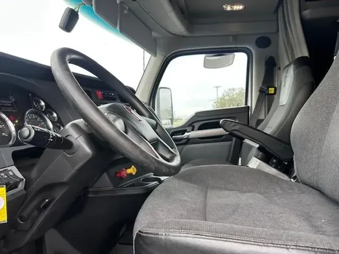 2022 Kenworth T680c2ef287ca0d7cb3df5340d127a7268f3