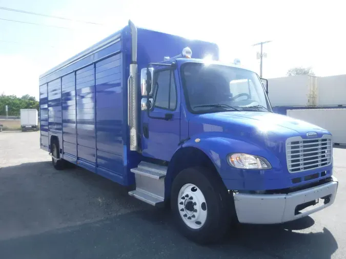 2017 FREIGHTLINER/MERCEDES M2 106