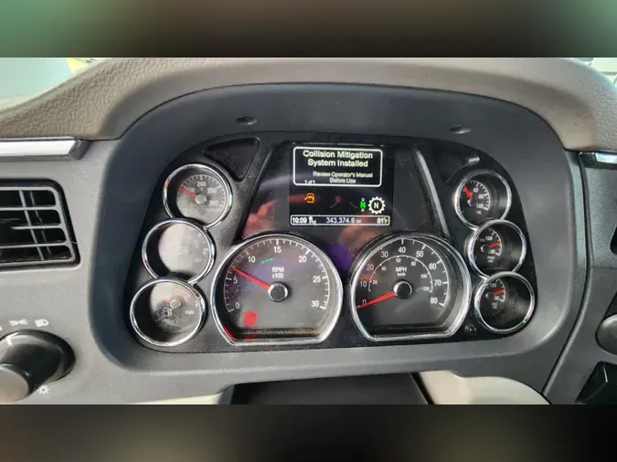 2021 Peterbilt 579