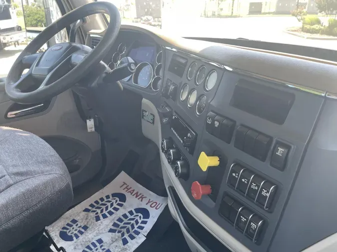 2022 Peterbilt 567