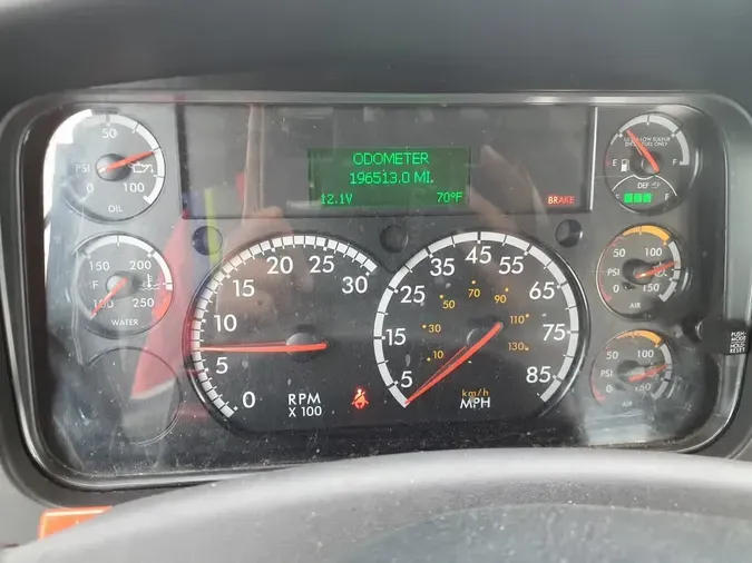 2020 FREIGHTLINER M2 106