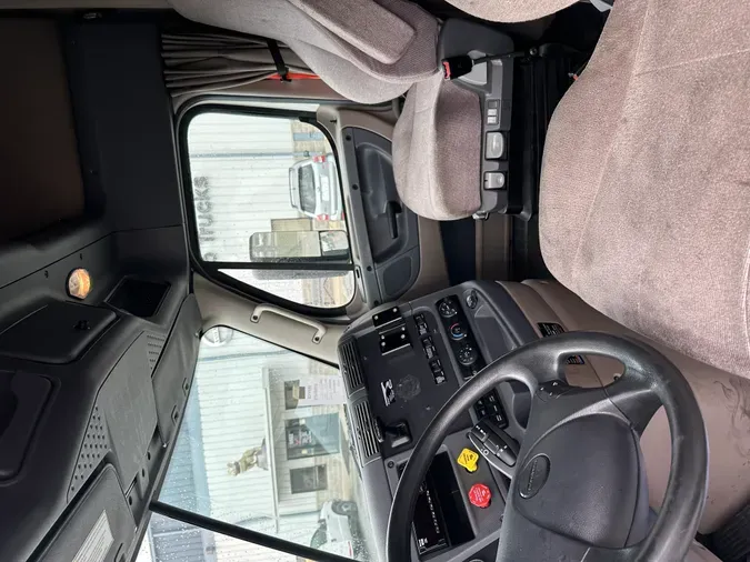 2019 Freightliner CASCADIA 125