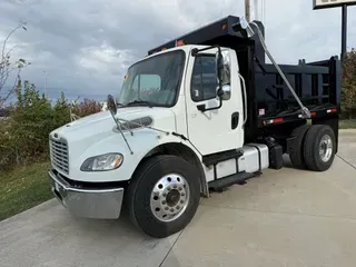 2018 Freightliner M2 106