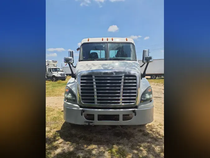 2020 FREIGHTLINER/MERCEDES CASCADIA 125