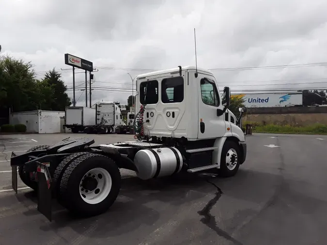 2018 FREIGHTLINER/MERCEDES CASCADIA 113