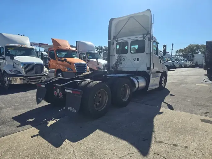 2018 FREIGHTLINER/MERCEDES NEW CASCADIA PX12664c304ae2a27ccd978b42cb2f7e9eb9a71