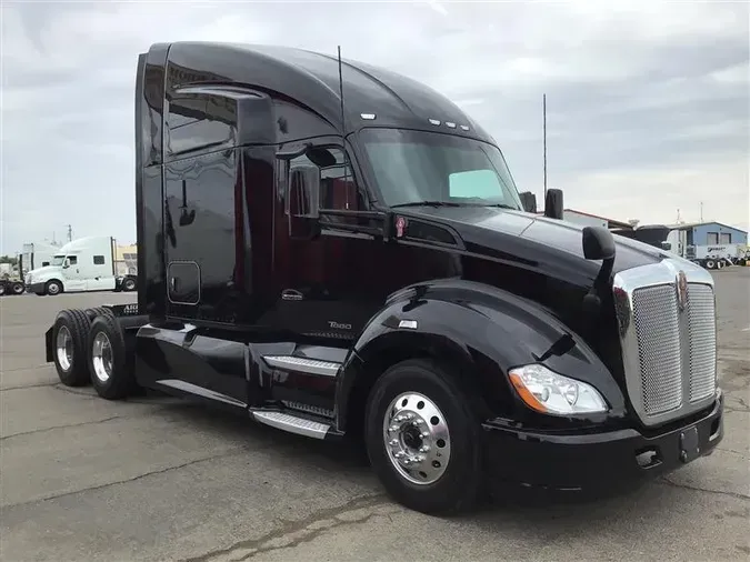 2022 KENWORTH T680