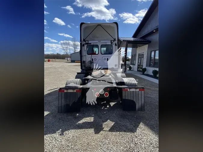 2019 FREIGHTLINER CASCADIA 126