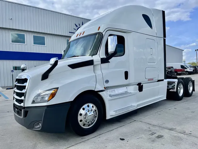 2018 Freightliner Cascadia 126c30bac4cdda1221292e6888d6378960f