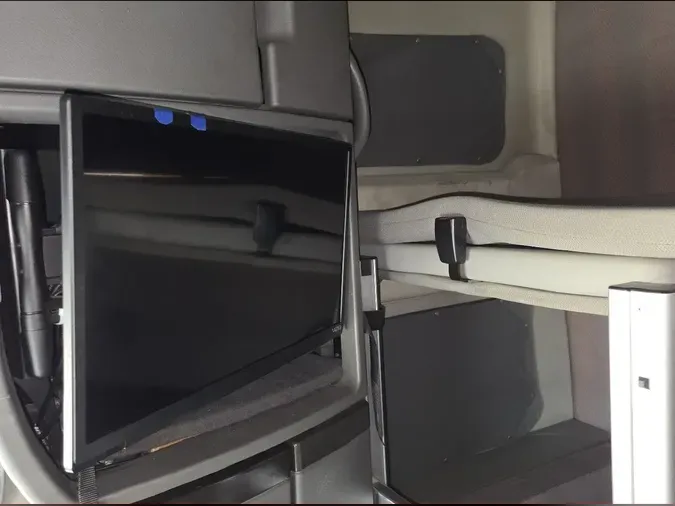 2020 VOLVO VNL64T860c30c789b4a5834db130d9ea64f7fac31