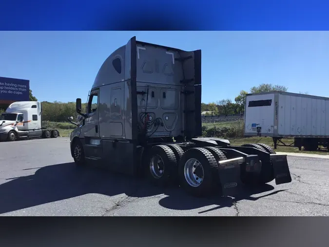 2024 Freightliner Cascadia 126
