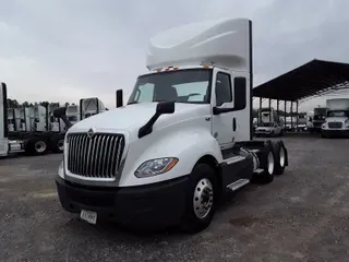 2020 NAVISTAR INTERNATIONAL LT625 DAYCAB T/A