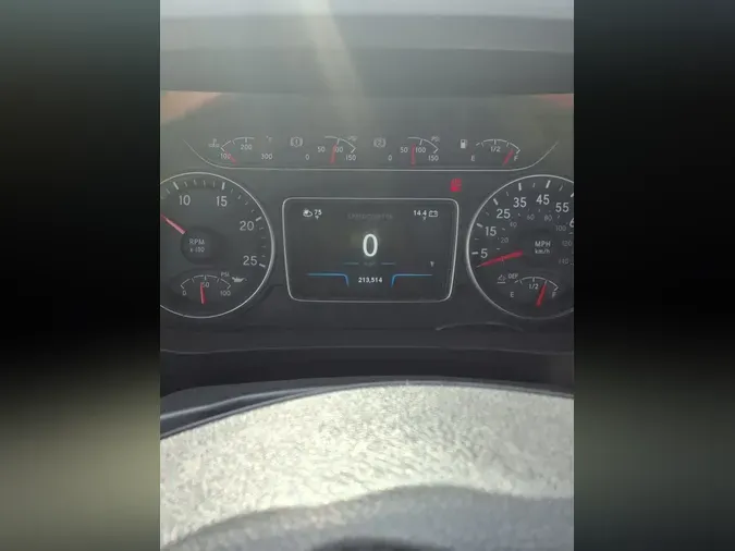 2019 NAVISTAR INTERNATIONAL LT625 DAYCAB T/A