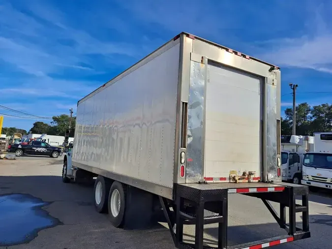 2019 FREIGHTLINER/MERCEDES M2 106