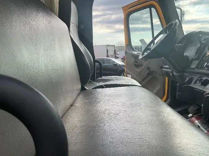 2019 Freightliner M2